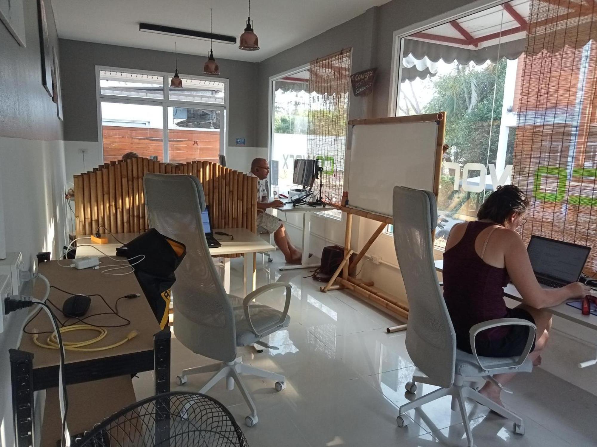 Coworx Koh Lanta Aparthotel Bagian luar foto