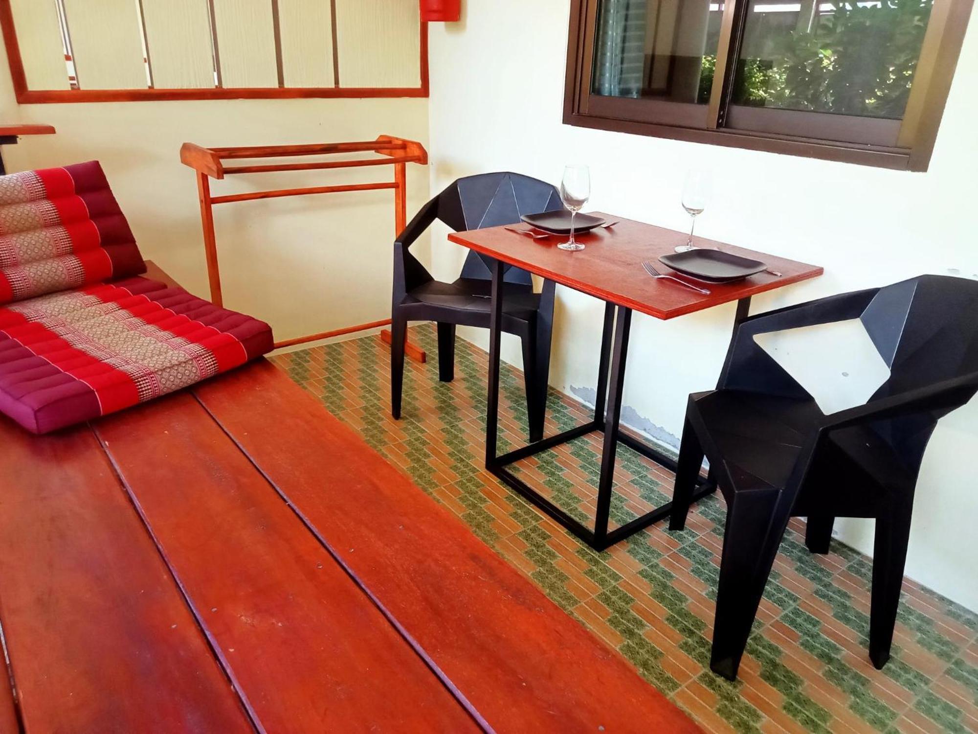 Coworx Koh Lanta Aparthotel Bagian luar foto
